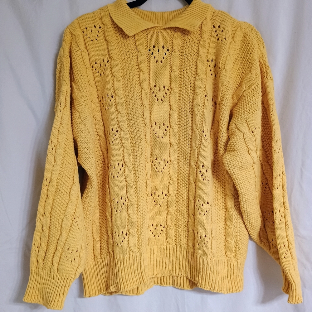 Adorable Vintage Sunny Yellow Knit Sweater With Heart Design